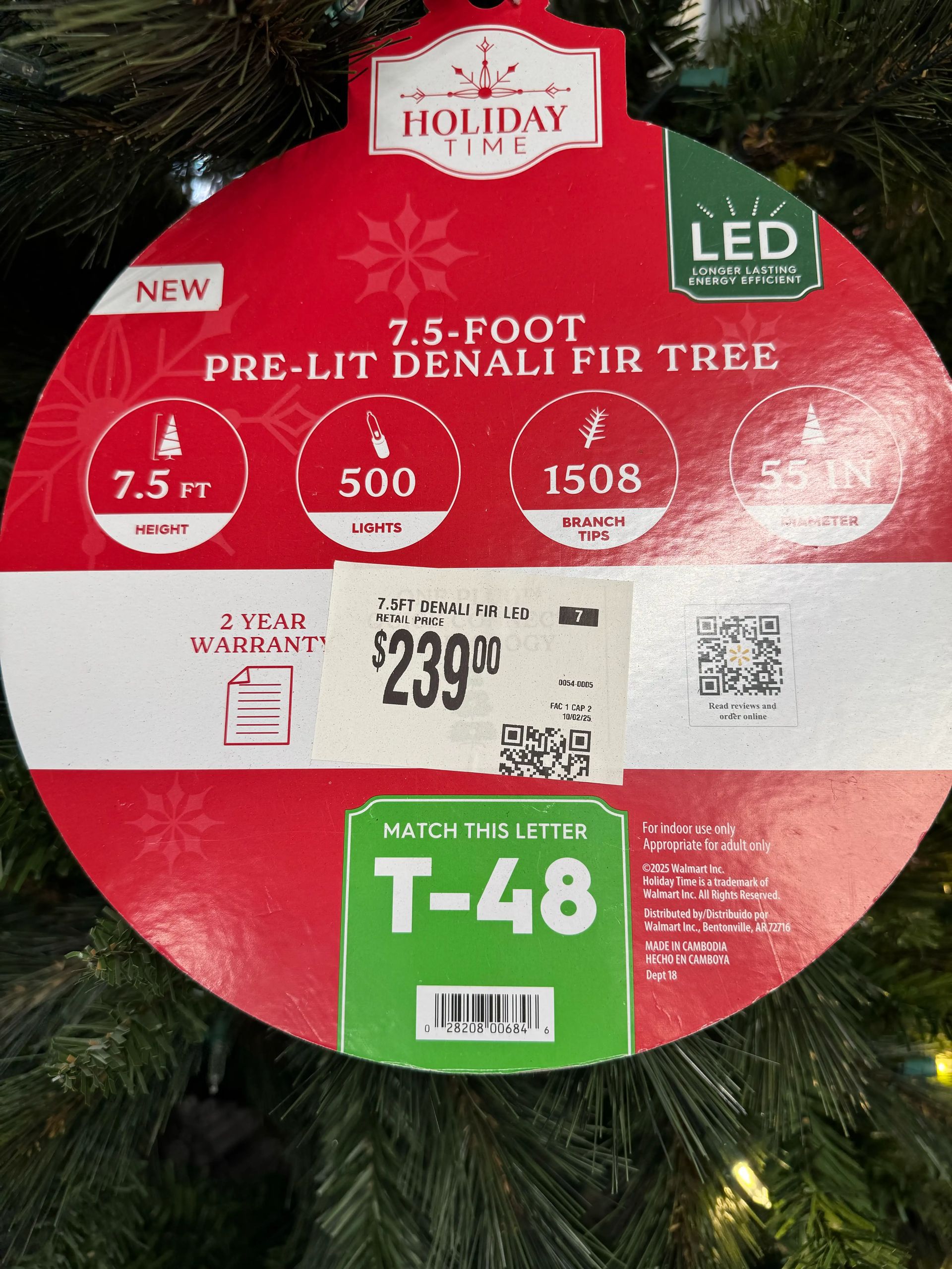 Product tag: 7.5ft Denali Fir, 500 LED lights, 1508 branch tips, 55in diameter, $239, 2-year warranty