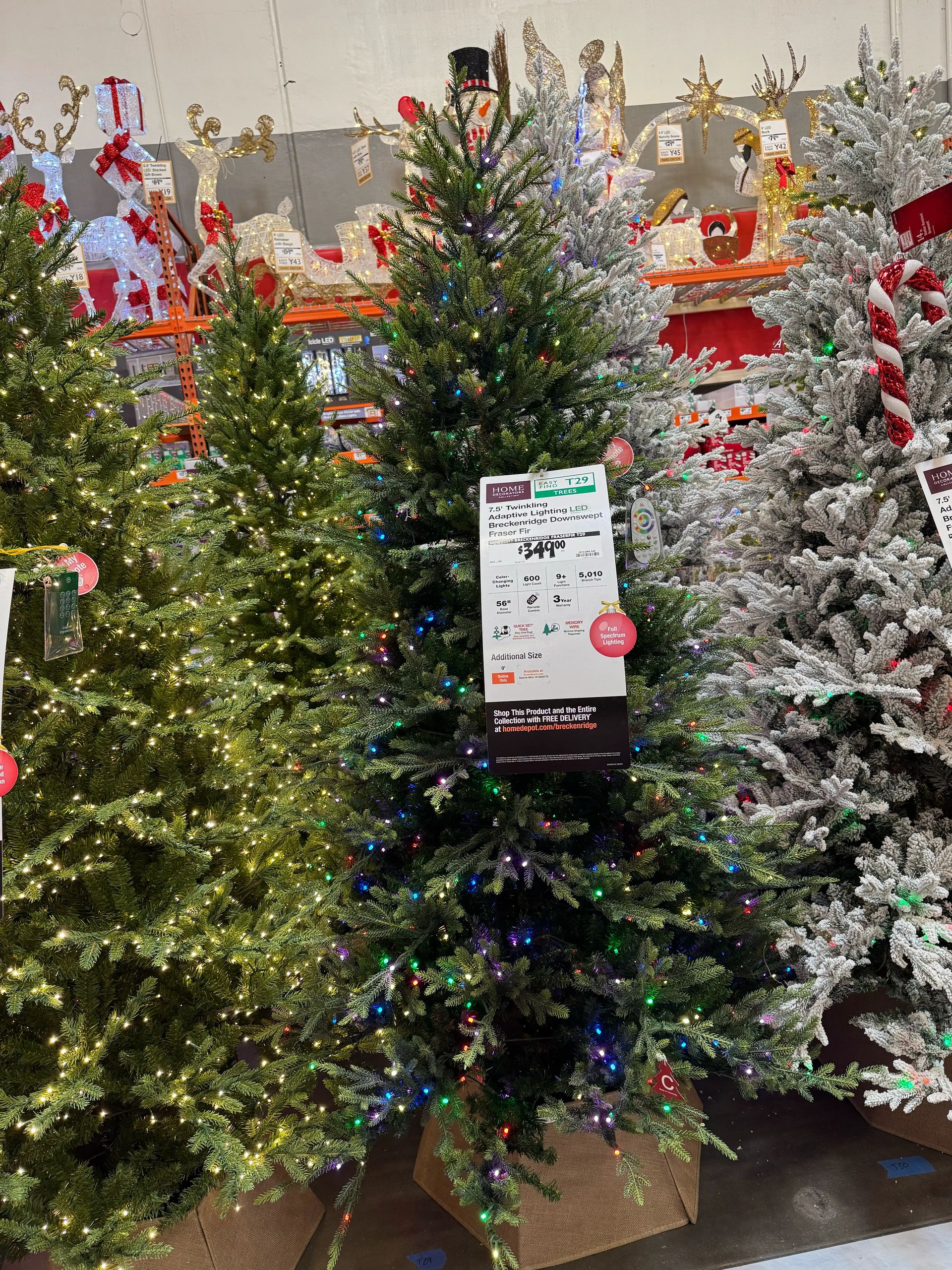 Dense mixed PVC/PE fir with multicolor mini bulbs, full branching with minimal gaps, traditional green color